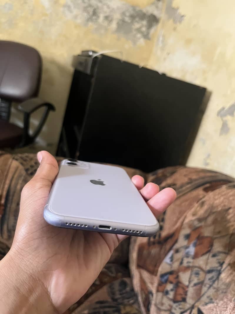 Apple iPhone 11 2