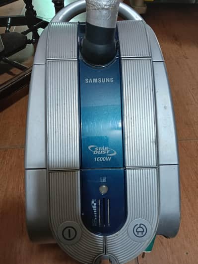 Samsung Vacuum Cleaner Model SC 9210