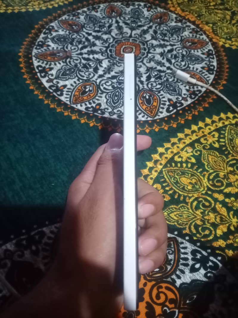 Tecno Spark 10 Pro 4