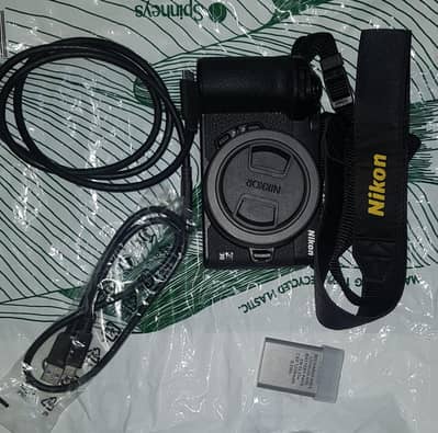 Nikon Z30 Mirrorless Camera with 16-50mm Lens