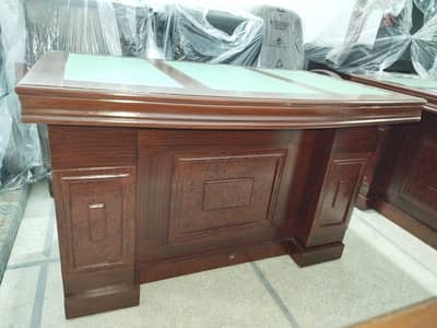 Tables/Office Table/Executive Table/Computer Table