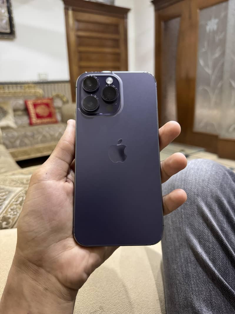 Apple iPhone 14 Pro Max 4