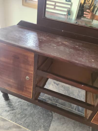 formica wood dressing table