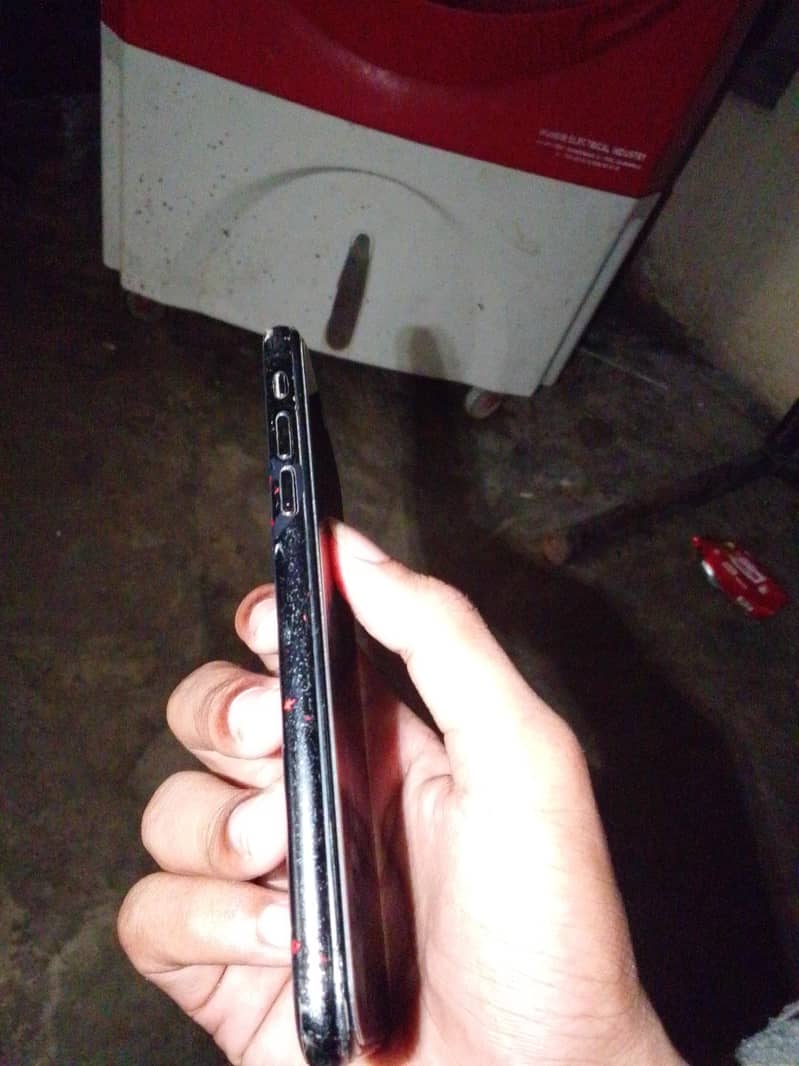 Apple iPhone X 3