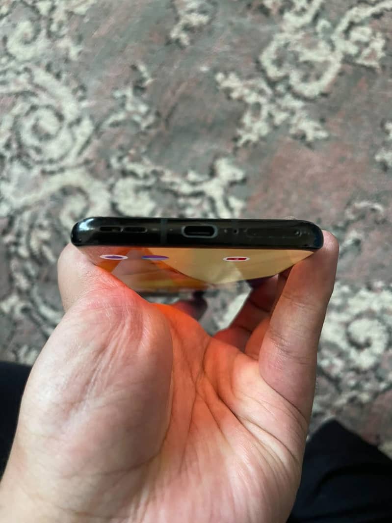 One Plus 9 Pro 4