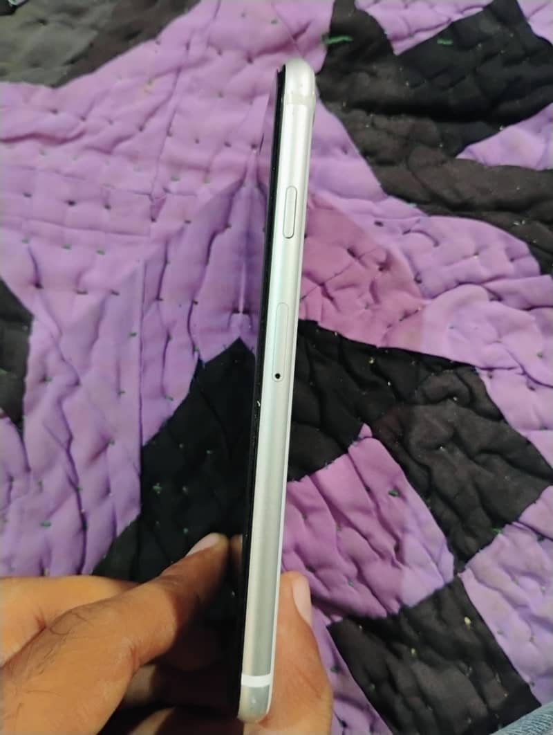 Apple iPhone SE 2