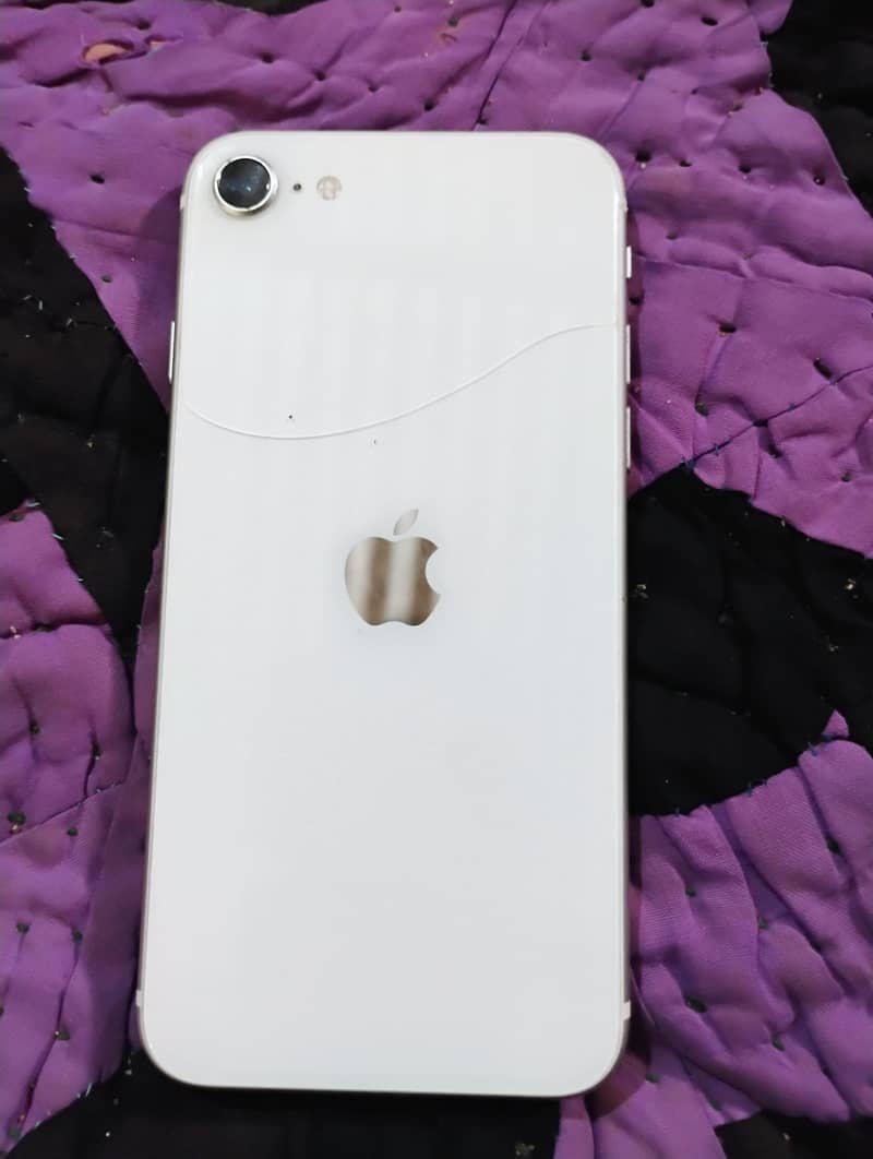 Apple iPhone SE 3