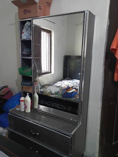 Dressing Table For Sale