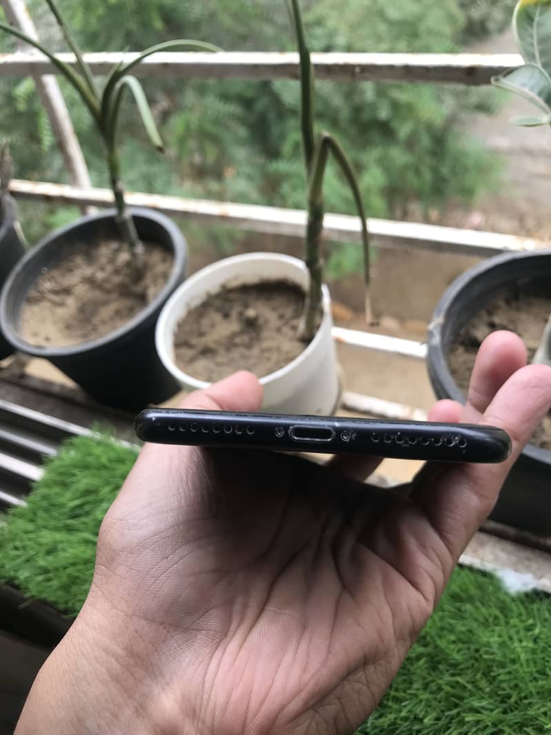 Apple iPhone 7 Plus 7