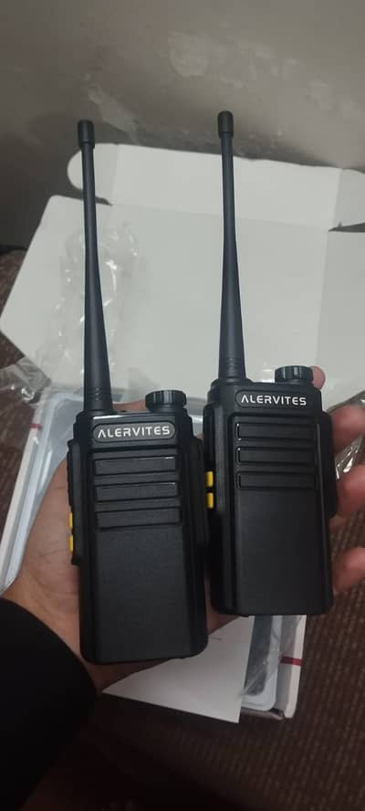 2 Walkie Talkies - W31 - C Type Charging