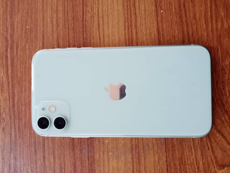 Apple iPhone 11 0