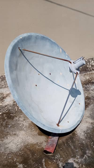 TV Dish Antenna For Sale Price Kam Ho jaye gi