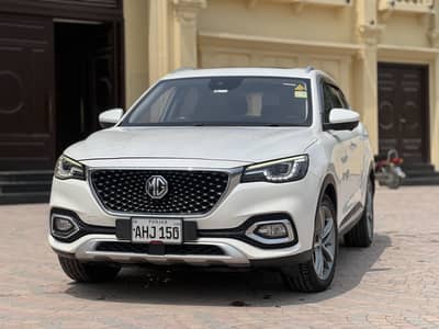 MG HS 2022