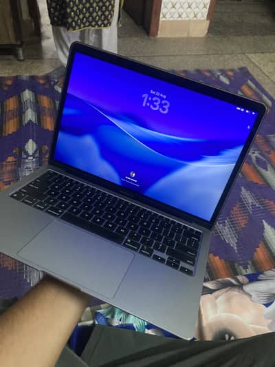 Macbook air m1 8/256 , 84%