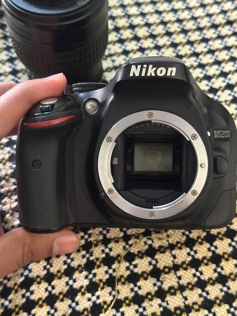 Nikon D5200 0