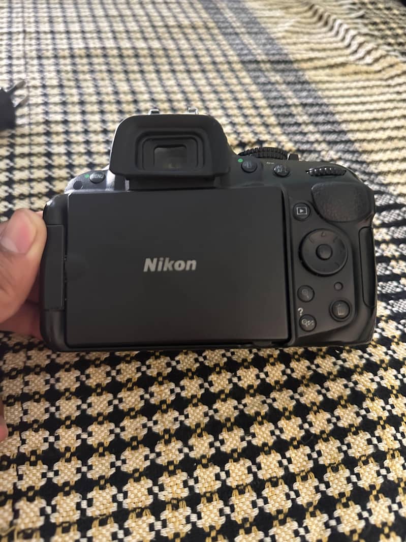 Nikon D5200 1
