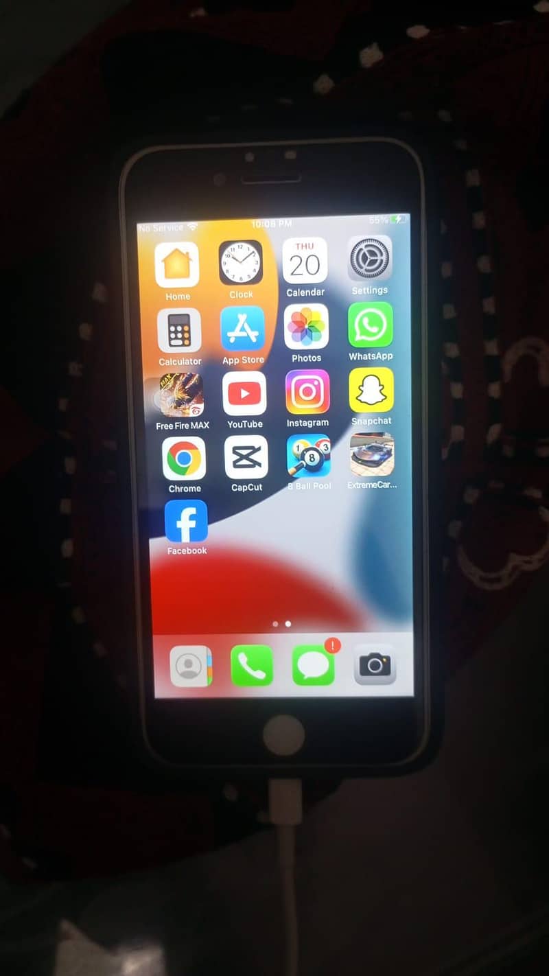 Apple iPhone 7 0