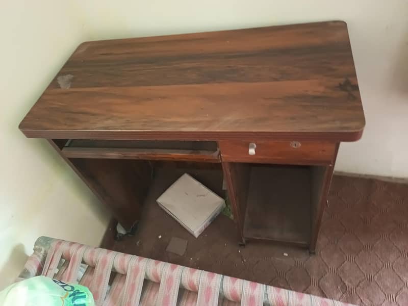 computer table 1