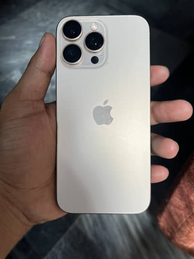 Apple iPhone 16 Pro Max