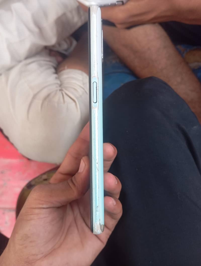 OPPO A52 3