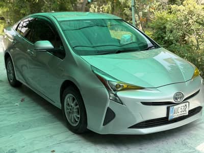 Toyota Prius 2017