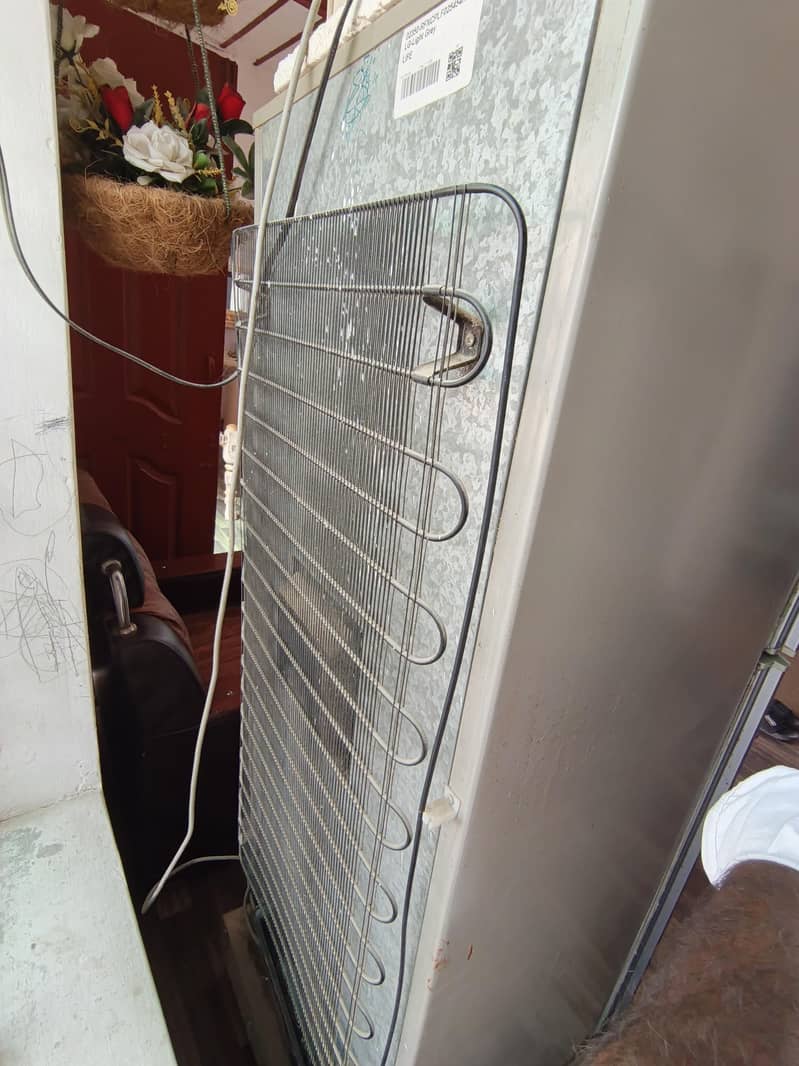 Pell refrigerator 0