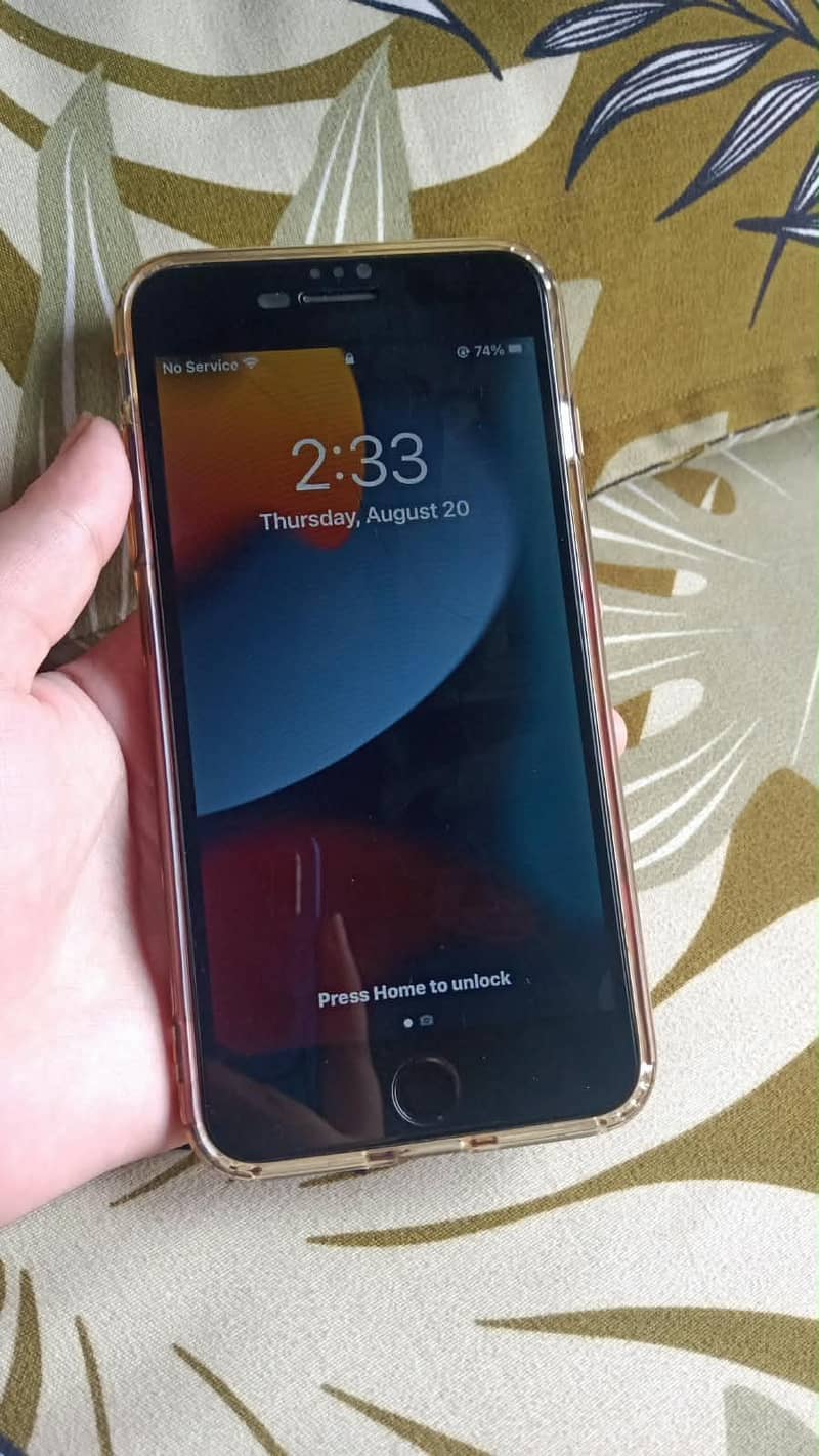 Apple iPhone 7 Plus 1