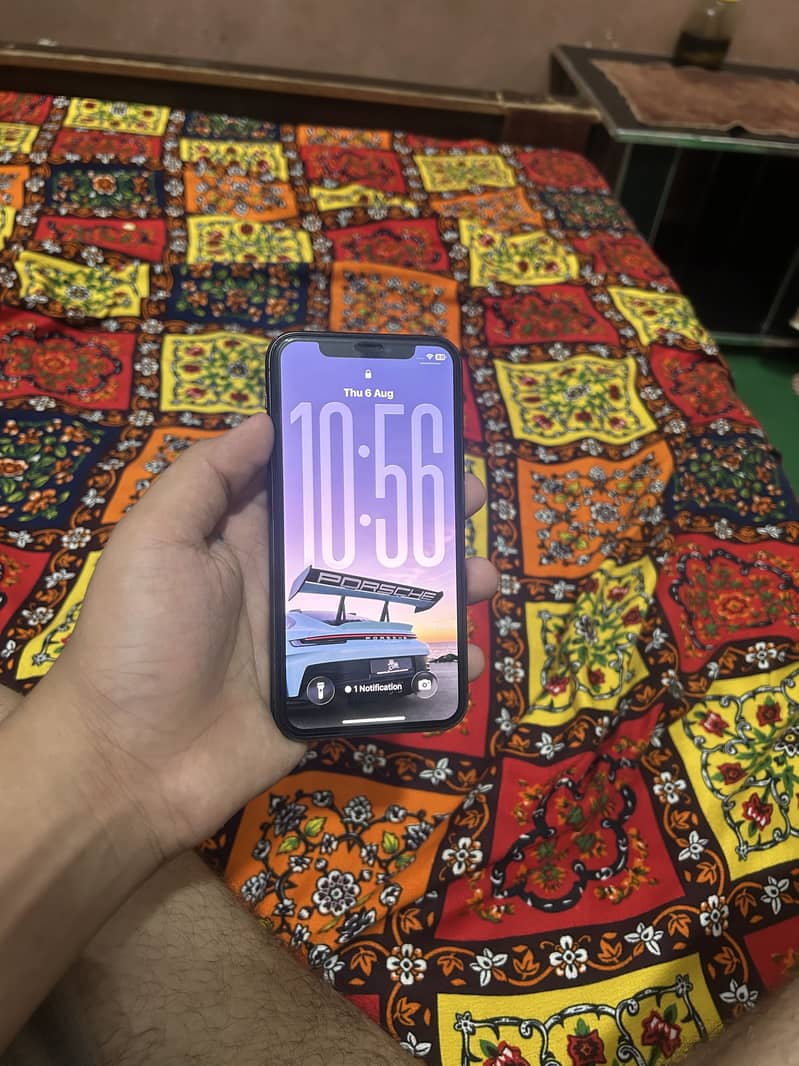 Apple iPhone 11 Pro 4