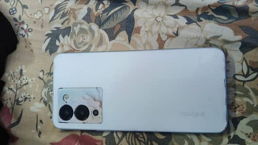 Infinix Note 12