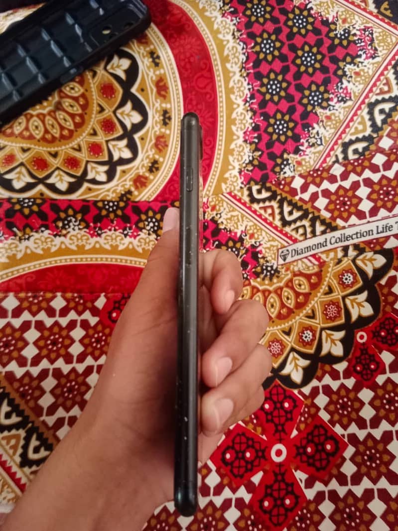 Apple iPhone 7 Plus 1