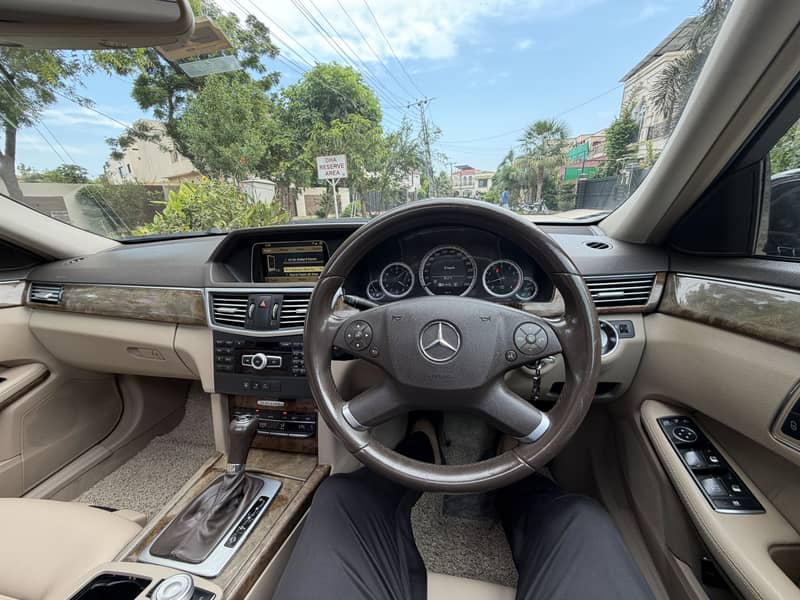 Mercedes E Class 2011 1
