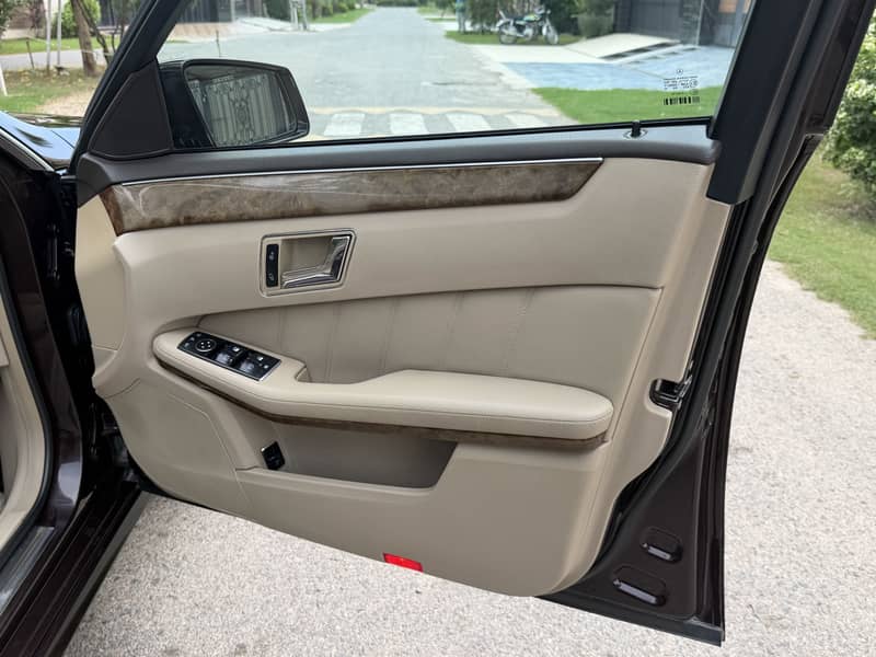 Mercedes E Class 2011 7