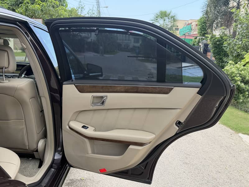 Mercedes E Class 2011 8