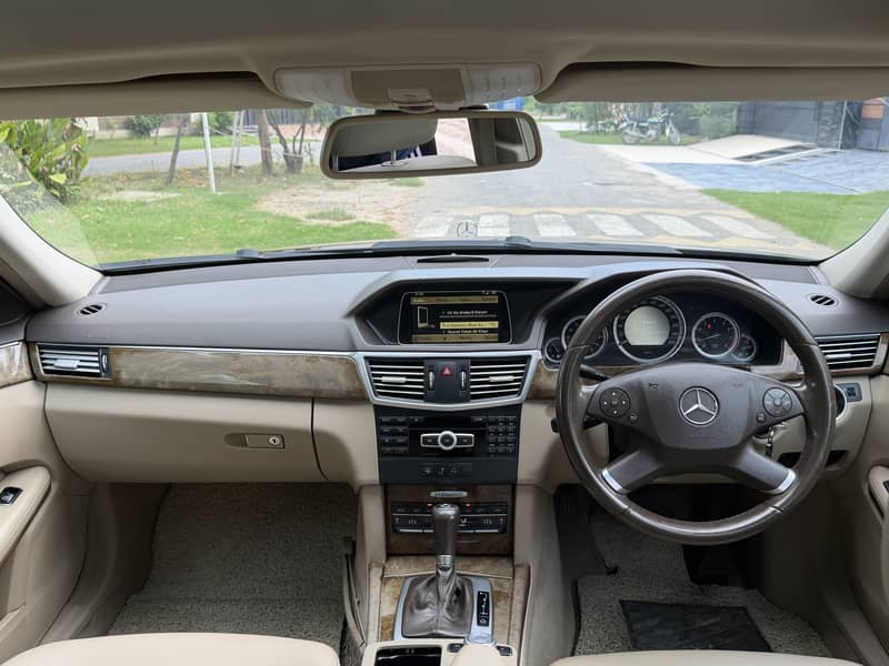 Mercedes E Class 2011 9