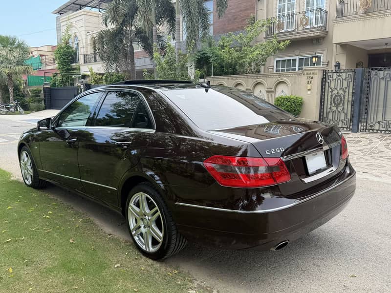 Mercedes E Class 2011 17