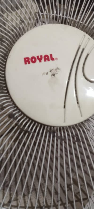 Royal revolving fan for sale in working condition