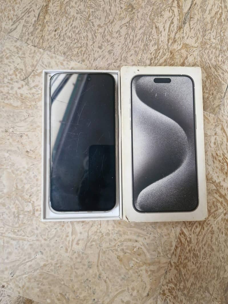 Apple iPhone 15 Pro Max 4