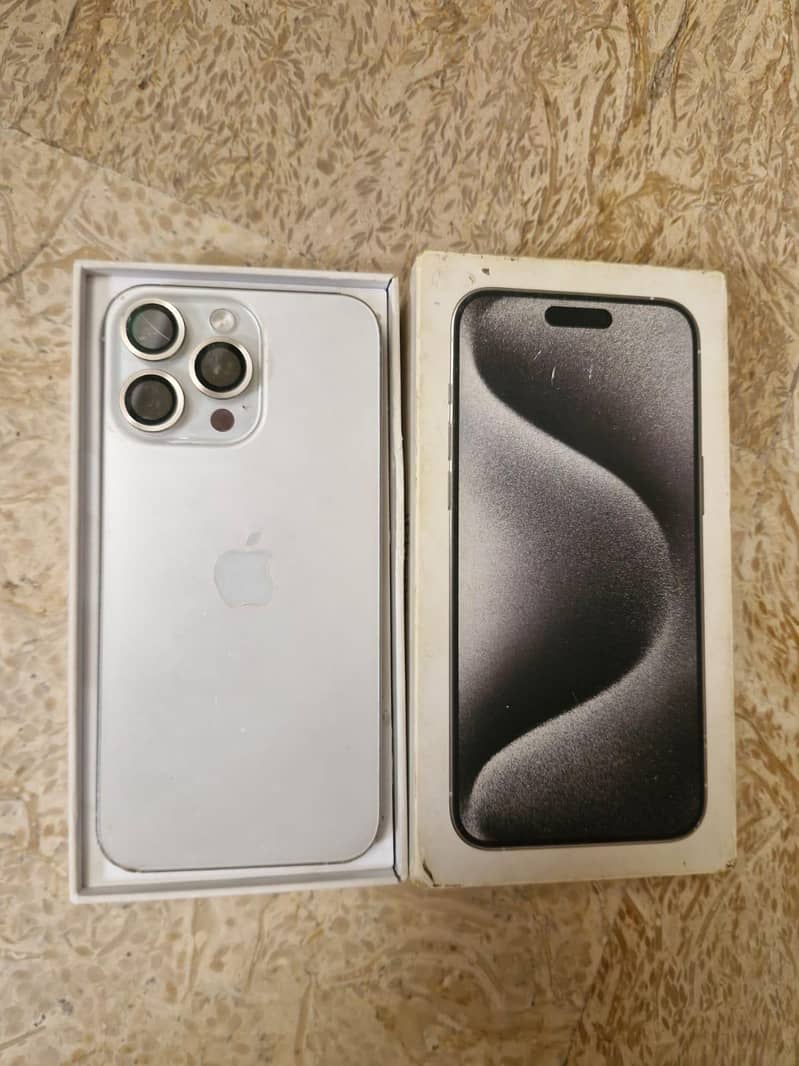 Apple iPhone 15 Pro Max 5