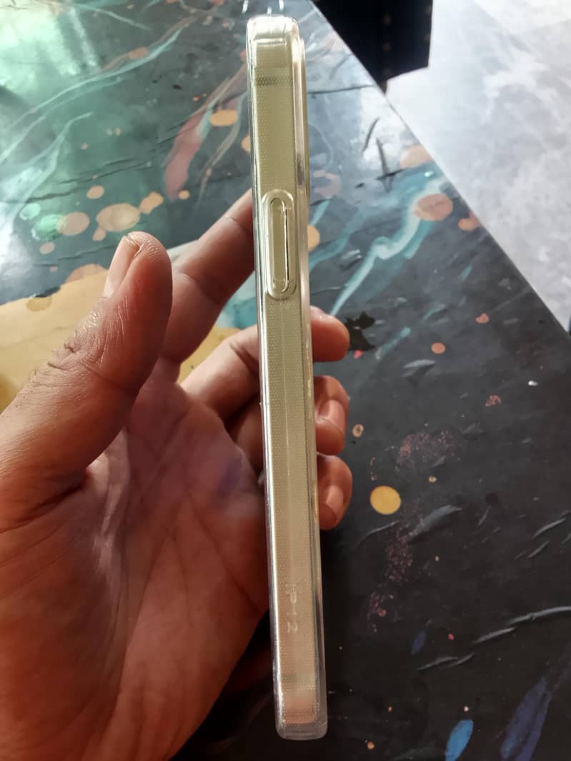 Apple iPhone 12 2