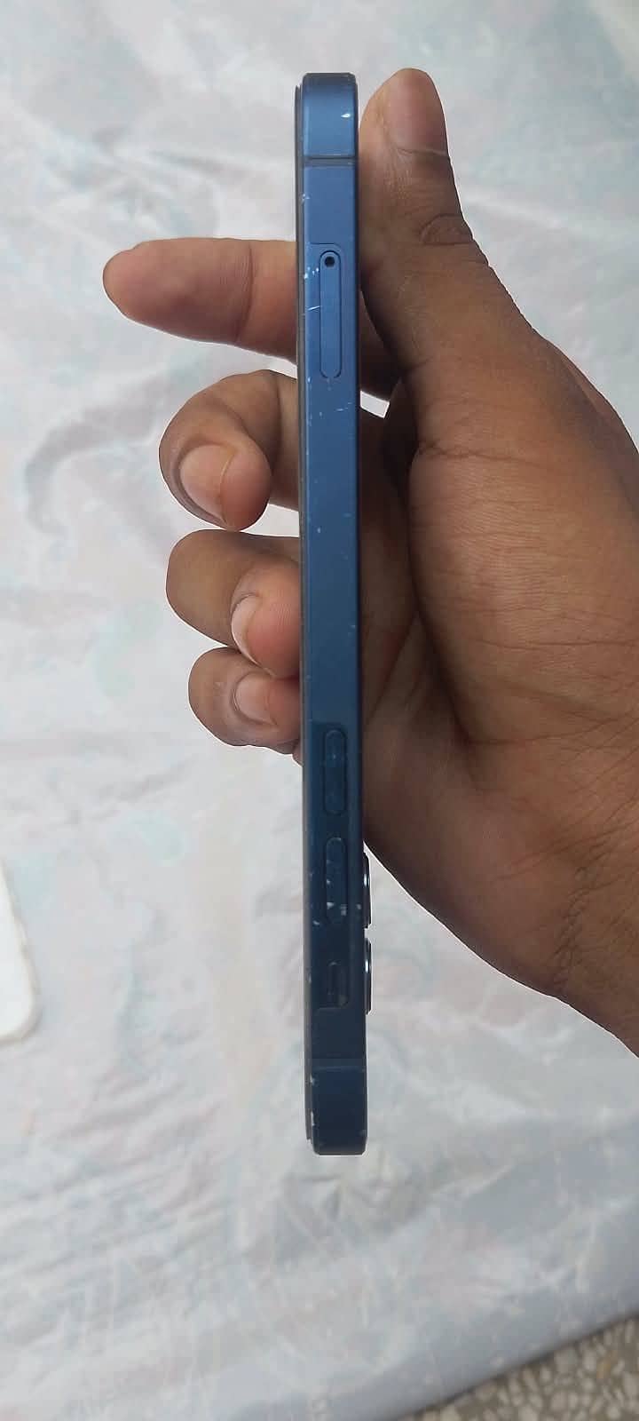 Apple iPhone 12 6