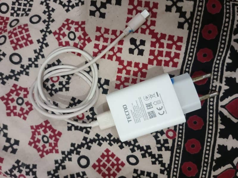 Tecno CAMON 30S 4