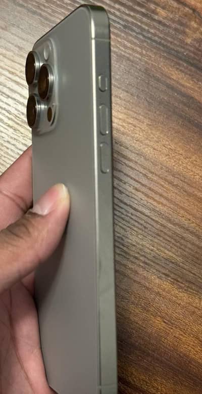 Apple iPhone 15 Pro