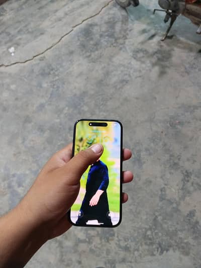 iPhone 15