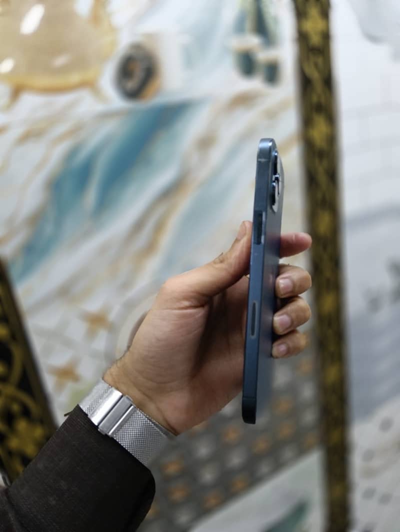 Apple iPhone 12 Pro Max 1