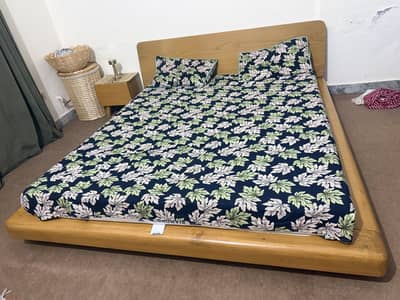 Original Wood Queen Size Bed