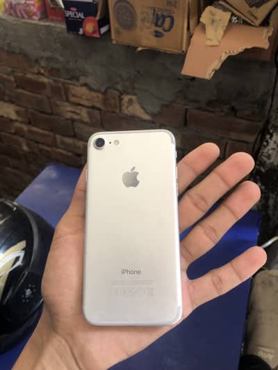 Apple iPhone 7