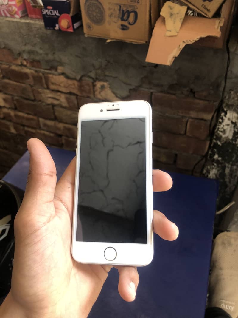 Apple iPhone 7 2