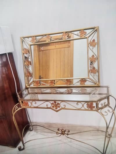 console with mirror