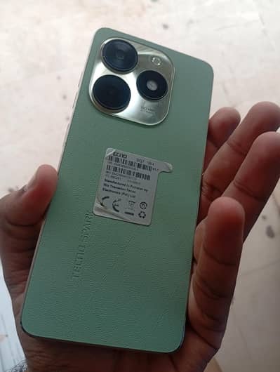 6/128 Tecno Spark 20C 10/10 CONDITION