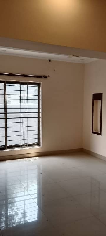 5 Marla House Available For Rent In Tulip Block Sector C Bahria Town Lahore
